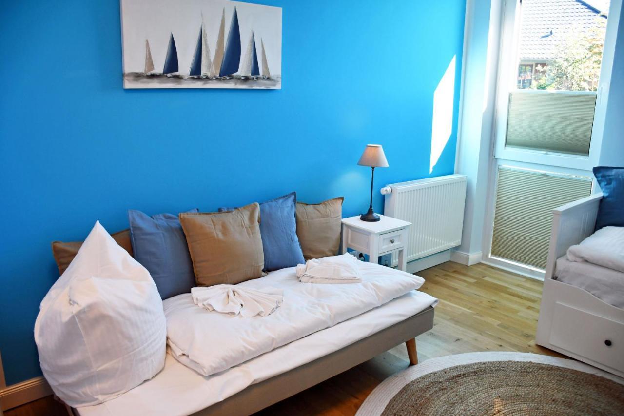 Schoene Ferienwohnungen Mit Kamin Im Ostseebad Sellin Exterior foto
